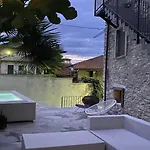 Lounge & Pool Διαμέρισμα
