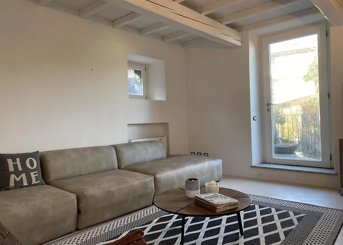 Lounge & Pool Apartament Stresa